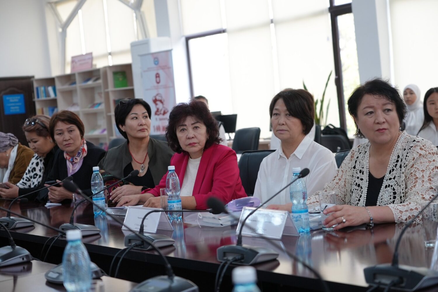 КМУда эл аралык конференция өтүүдө