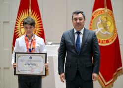 Президент олимпиаданын жеңүүчүлөрүн куттуктады