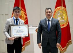 Президент олимпиаданын жеңүүчүлөрүн куттуктады