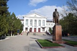 ИНЖЕНЕРДИК-ТЕХНИКАЛЫК БИЛИМ БЕРҮҮНҮН ФЛАГМАНЫ 70 ЖАШТА