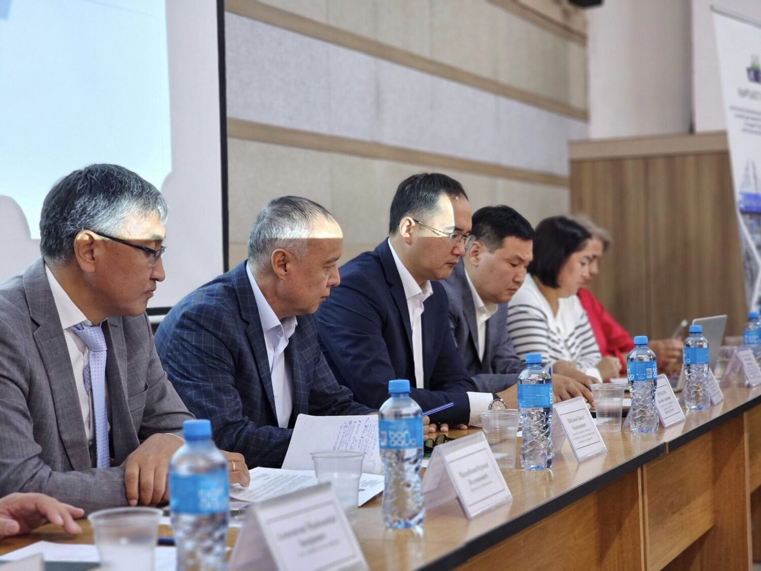 КМТУда тегерек стол өттү