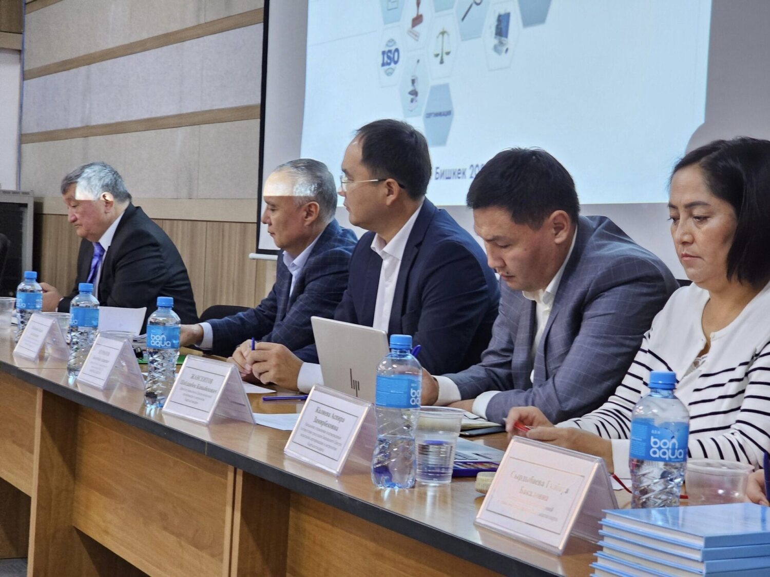 КМТУда тегерек стол өттү