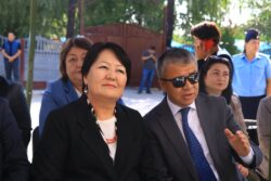 Окуу имараттары ондолуп жаңырган он тогуз окуу жай