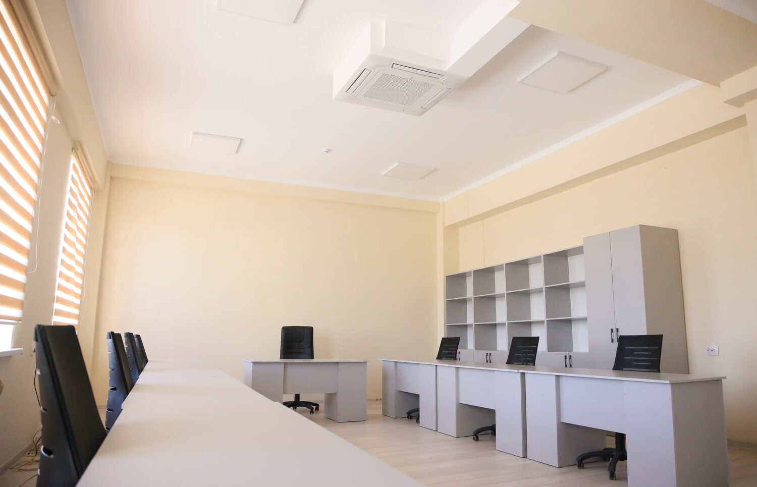 Жалал-Абад мамлекеттик университетинин курулушу аяктады