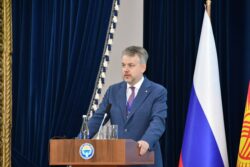 ЭКИ ӨЛКӨНҮН 100 ЖЫЛДЫК ДОСТУГУ