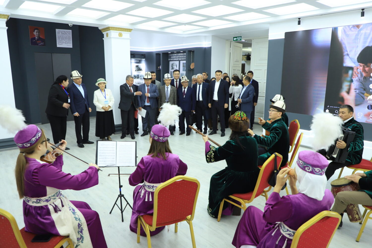 МЫЙЗАМДАРДА КОЛДОНУЛГАН ТЕРМИНДЕРДИН МАСЕЛЕСИ ТАЛКУУЛАНДЫ