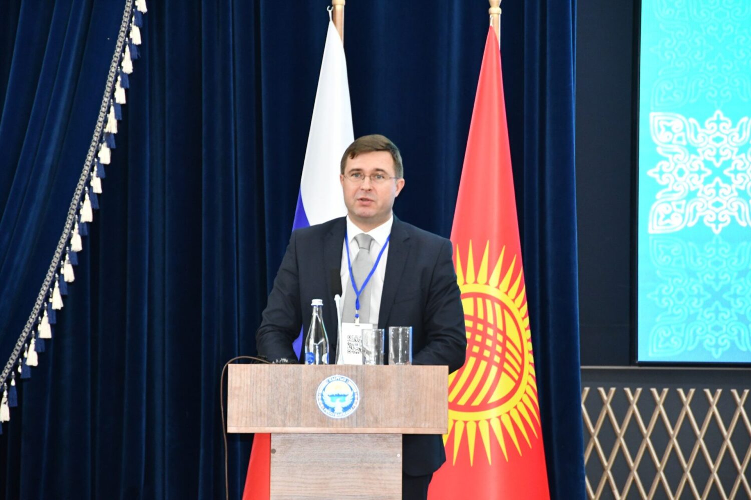 ЭКИ ӨЛКӨНҮН 100 ЖЫЛДЫК ДОСТУГУ