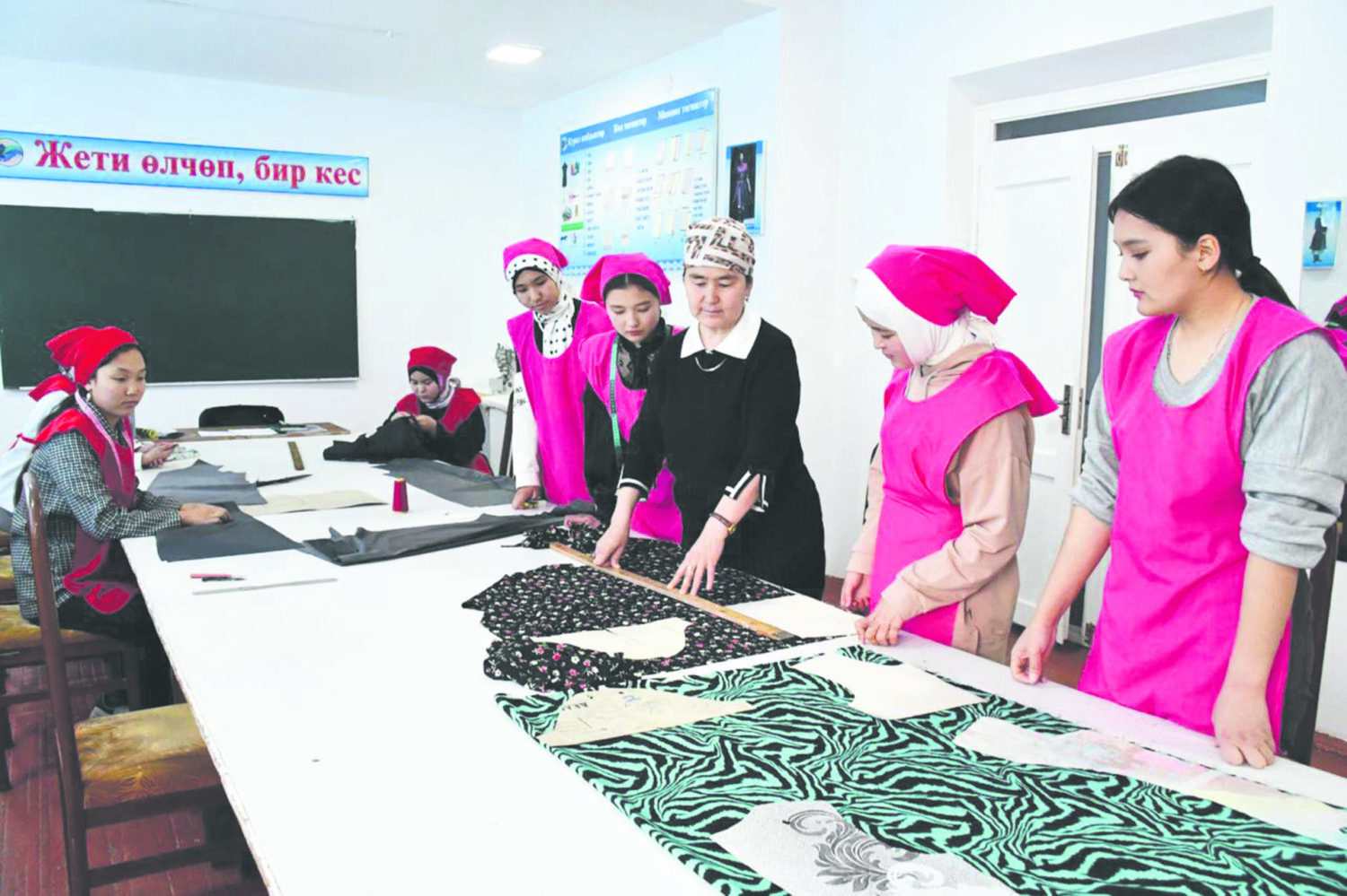 Кыргыз-өзбек Эл аралык университетине 30 ЖЫЛ