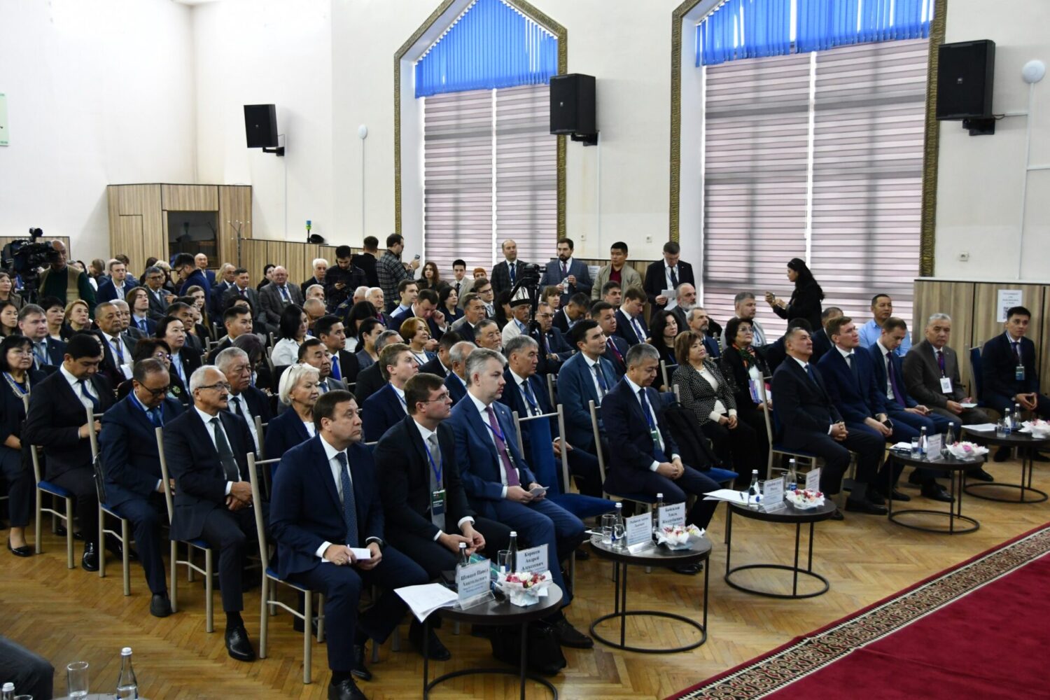 ЭКИ ӨЛКӨНҮН 100 ЖЫЛДЫК ДОСТУГУ