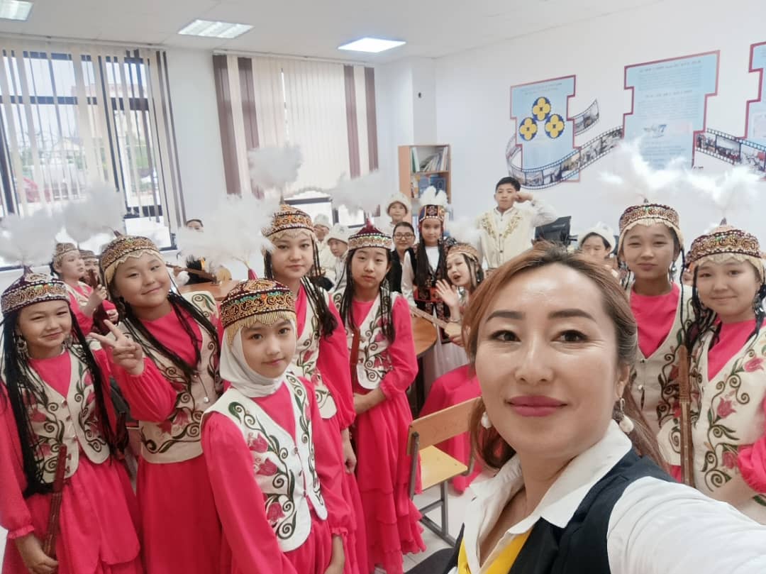 12 ЖЫЛДЫК БИЛИМ БЕРҮҮ КЫРГЫЗСТАНДЫ ДҮЙНӨГӨ ТААНЫТАТ