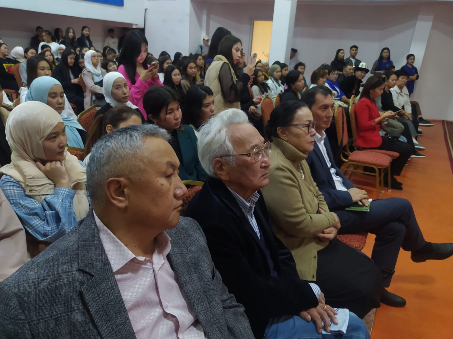 «БҮГҮН БИЗГЕ ЖООМАРТ КЕРЕК!»