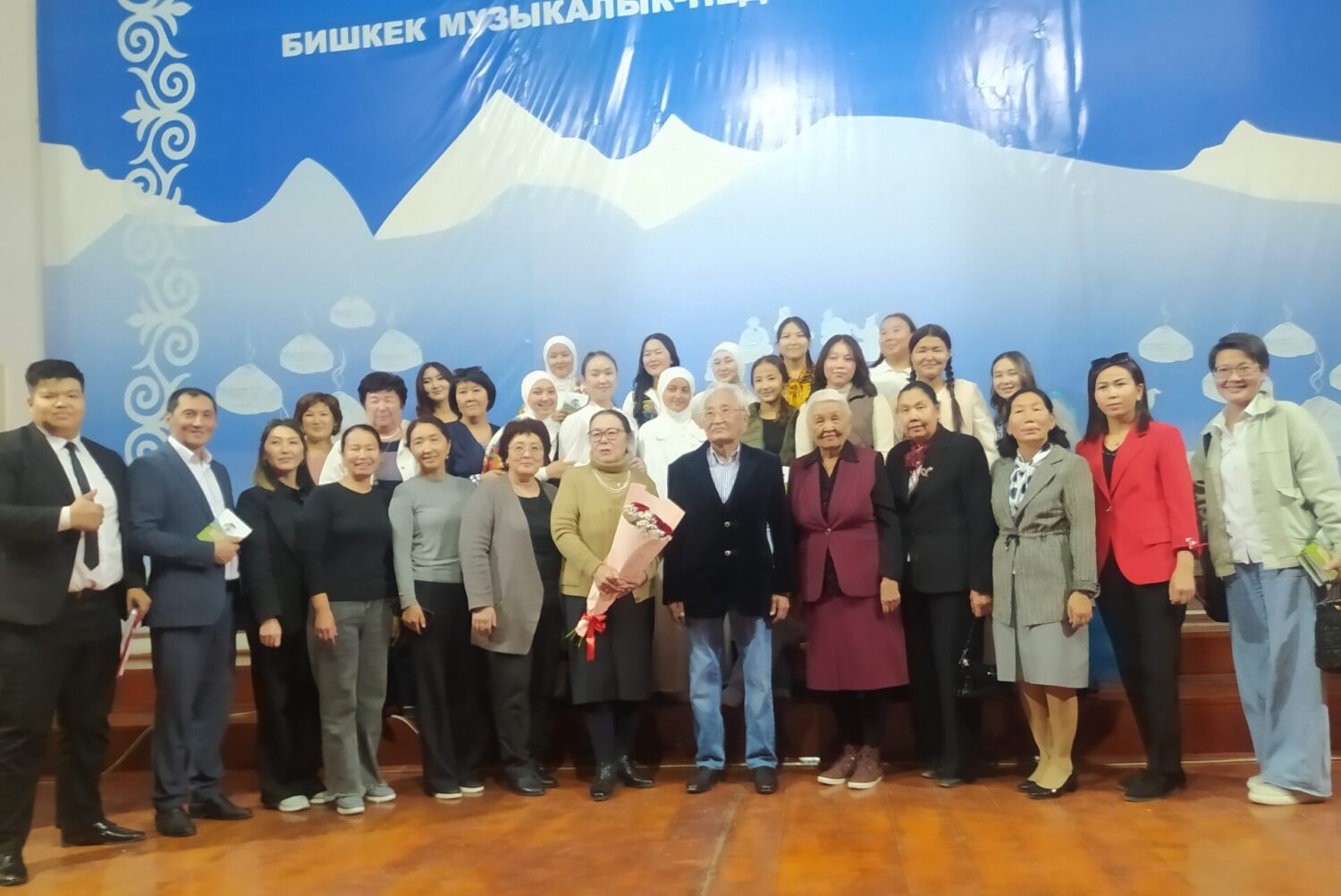 «БҮГҮН БИЗГЕ ЖООМАРТ КЕРЕК!»