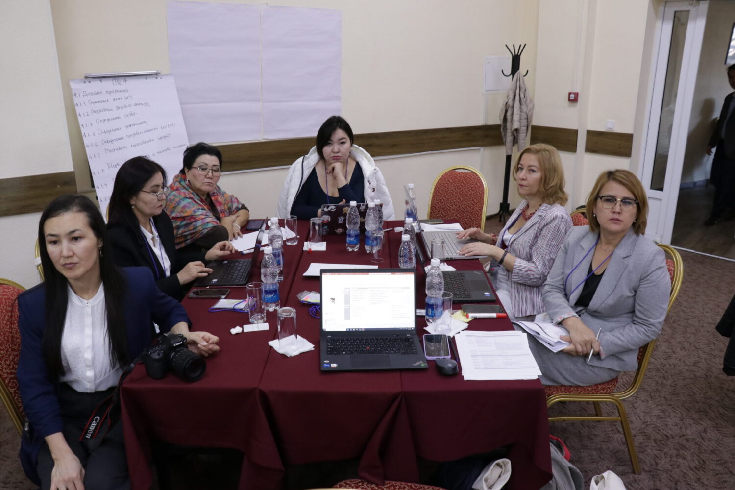 МЕКТЕП ТАМАК-АШЫ: КЕЛЕЧЕККЕ КАМКОРДУК