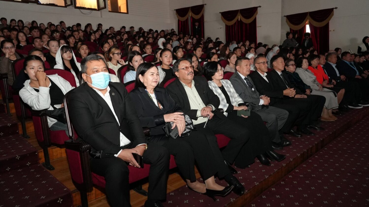 КМУда мугалимдер күнүнө карата иш-чара өткөрүлдү