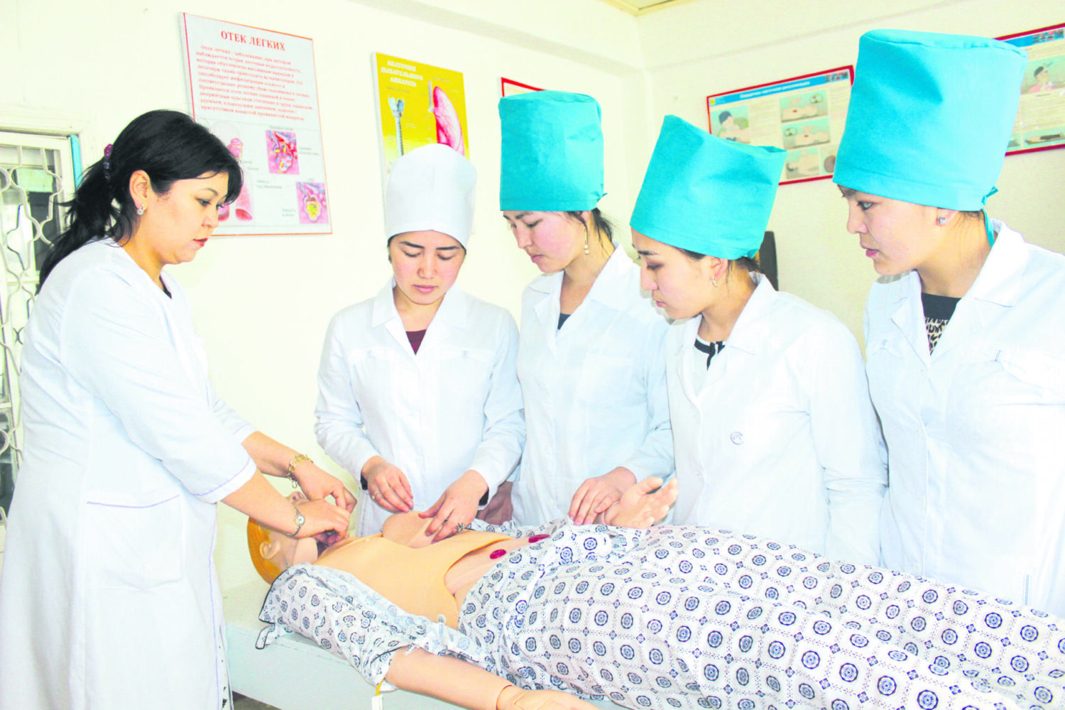 Кыргыз-өзбек Эл аралык университетине 30 ЖЫЛ