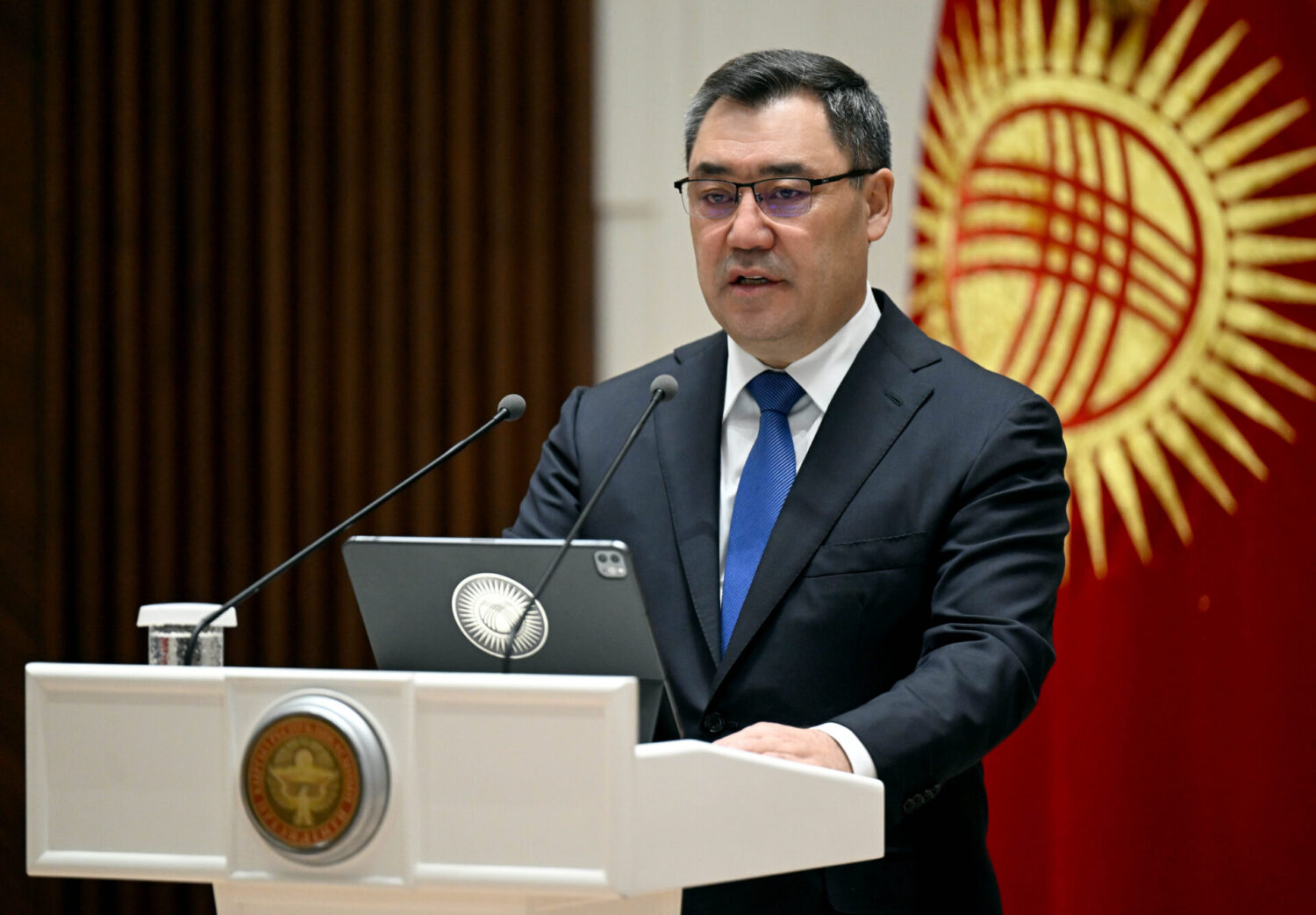 “Жылдын мыкты мугалими” жана “Жылдын мыкты тарбиячысы” конкурсунун жеңүүчүлөрү сыйланды