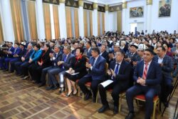 ОшМУда мугалимдер жана илим күнү белгиленди