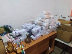 СТУДЕНТТЕР АЯЛУУ БАЛДАРГА КОЛ СУНДУ