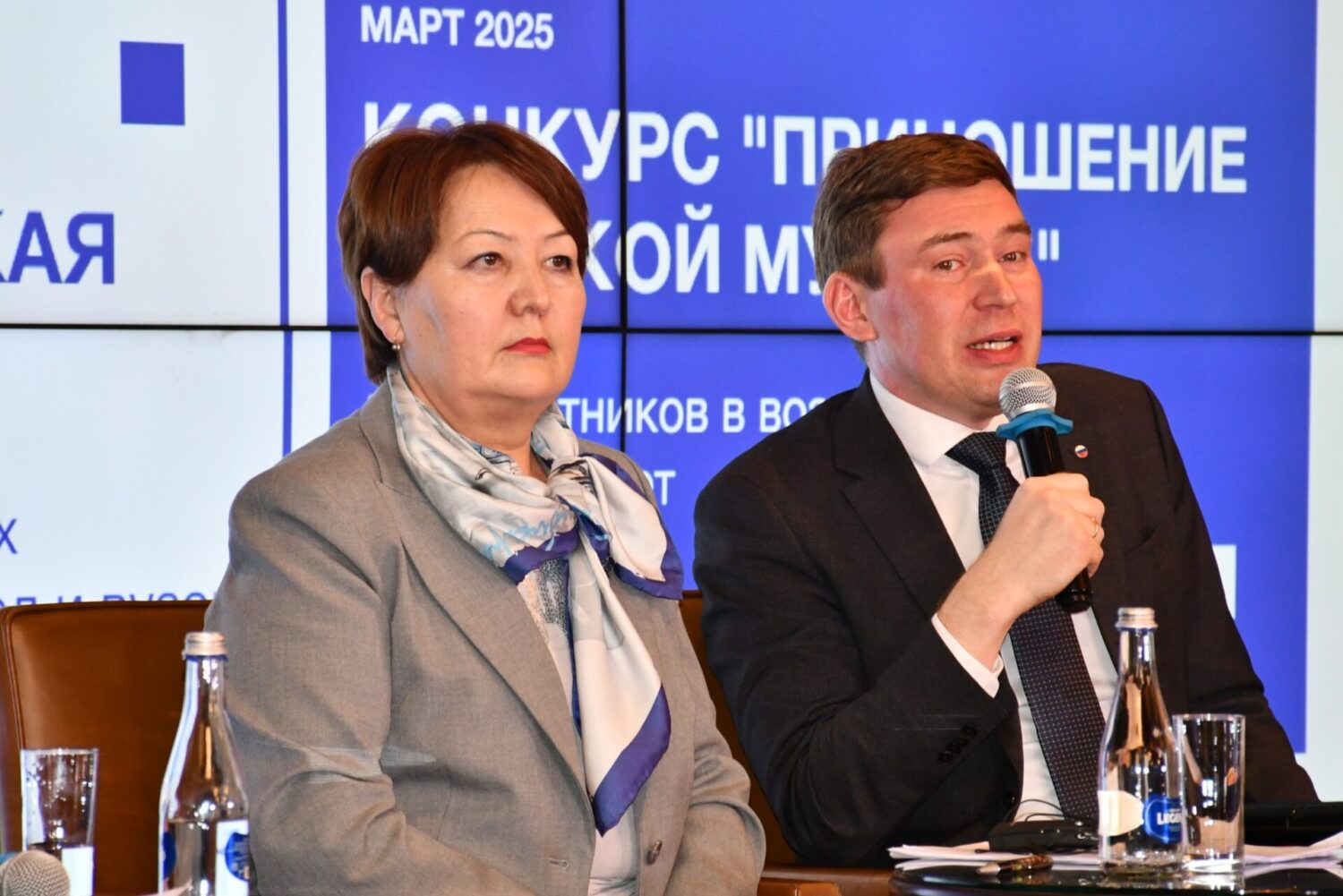 ДОГДУРКҮЛ КЕНДИРБАЕВА: “АЛТЫН КАЗЫК” – ЗАМАНБАП БИЛИМГЕ БАГЫТТАЛГАН ДОЛБООР”