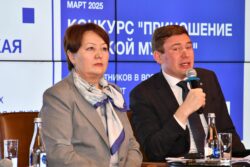 ДОГДУРКҮЛ КЕНДИРБАЕВА: “АЛТЫН КАЗЫК” – ЗАМАНБАП БИЛИМГЕ БАГЫТТАЛГАН ДОЛБООР”