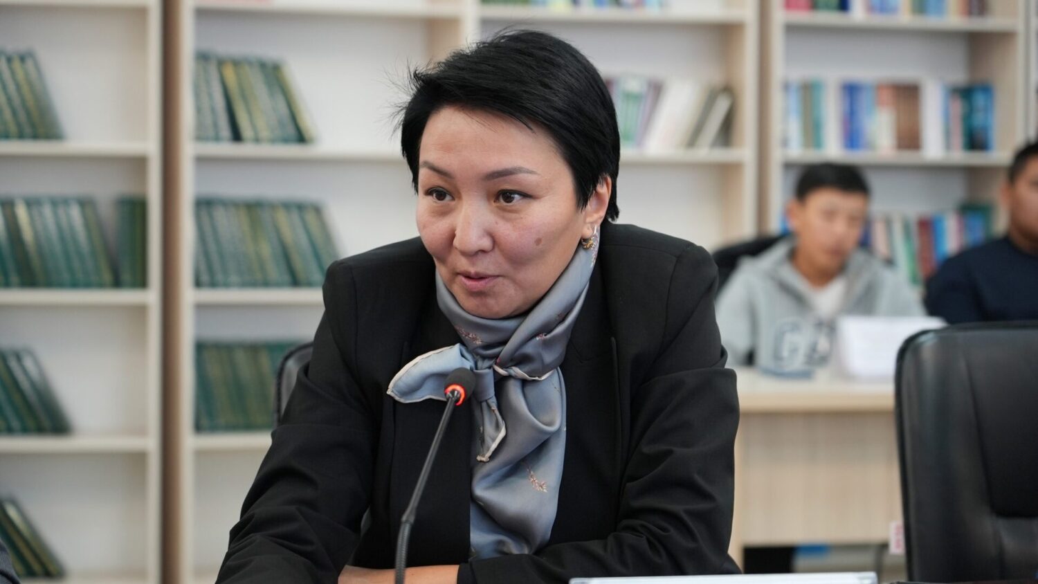 “Мамлекеттүүлүк башатында” китеби жарык көрдү