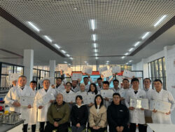 Окутуучулар роботехника боюнча билимин жогорулатты