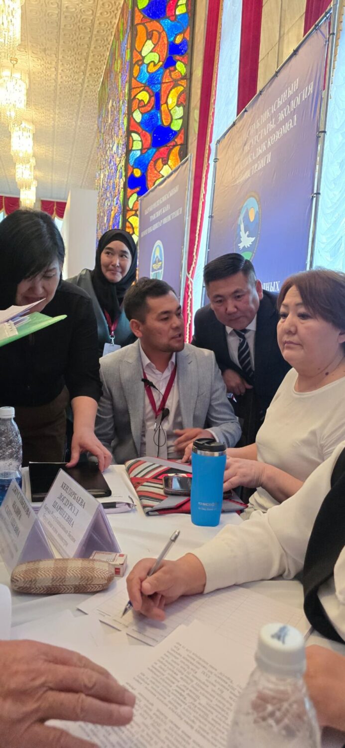 МИНИСТР КУРУЛТАЙДЫН ДЕЛЕГАТТАРЫНЫН КӨЙГӨЙЛӨРҮН УГУУДА