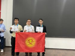 ОКУУЧУЛАР ЕВРАЗИЯ КОМАНДАЛЫК ОЛИМПИАДАСЫНДА БАШ БАЙГЕЛЕРДИ ЭЭЛЕШТИ