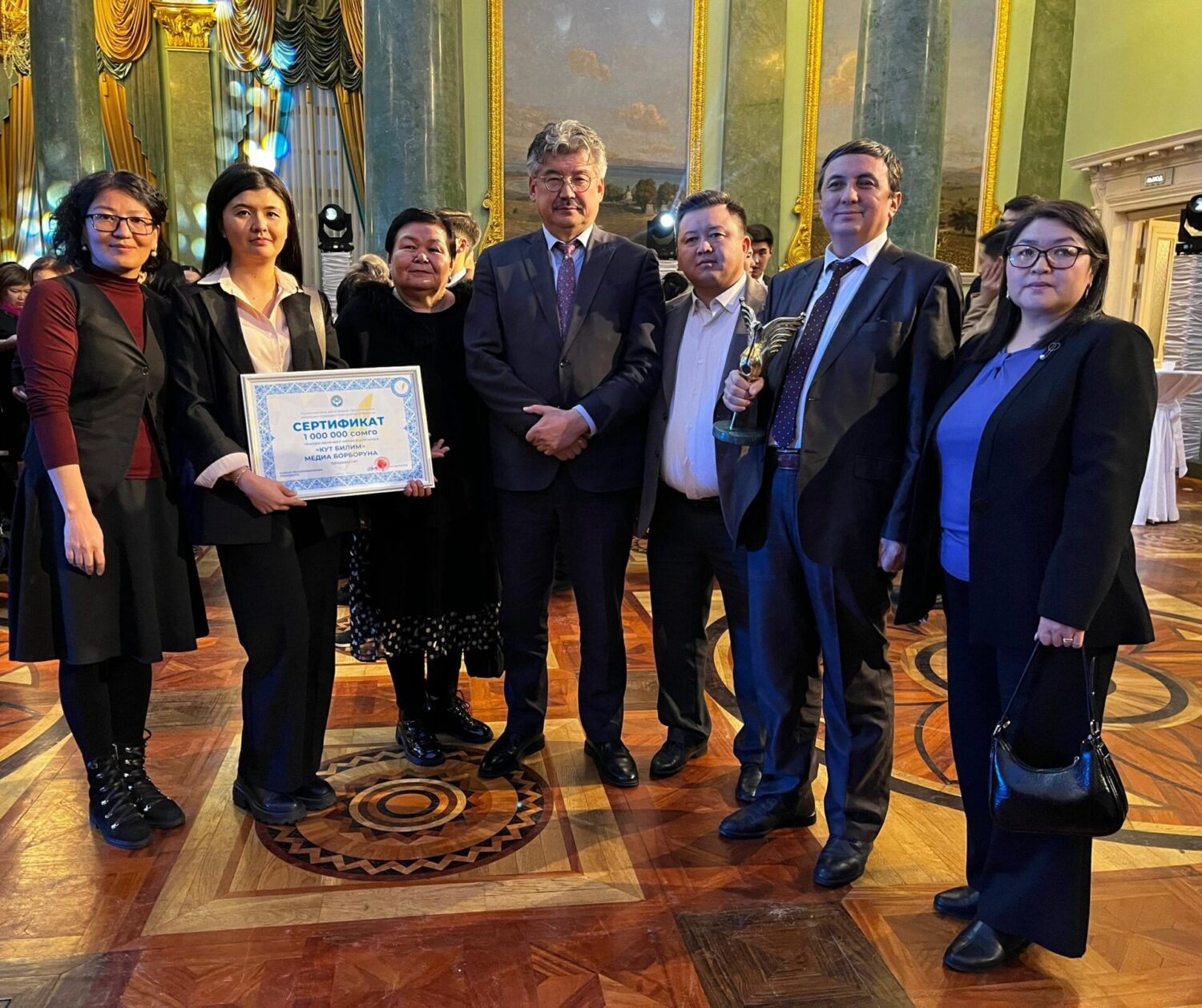 «Кут Билим» медиа борбору президенттин «Мейкин» сыйлыгына татыды