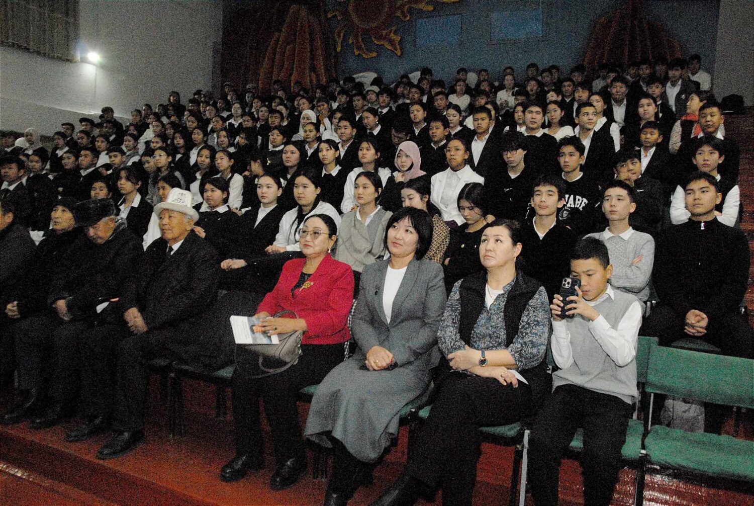 АЛЫКУЛ ОСМОНОВДУН АКЫНДЫК ЭРДИГИ