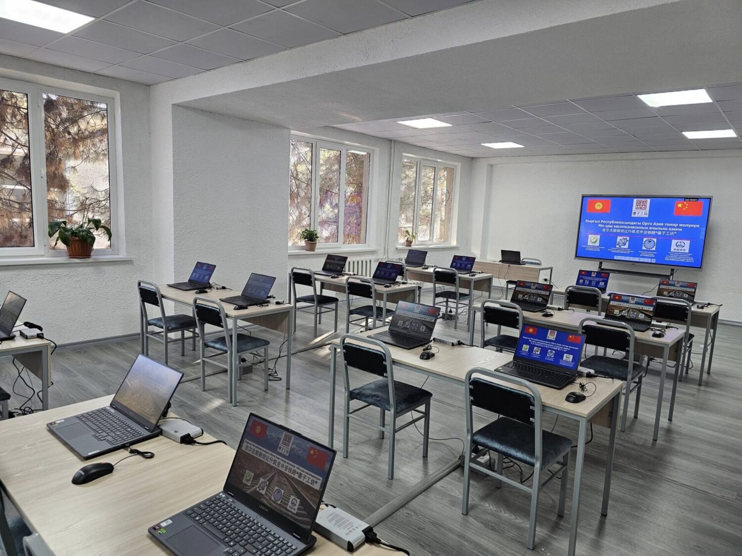 КМТУда Моцы устаканасы ачылды