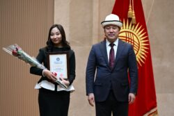 ПРЕЗИДЕНТТИН СТИПЕНДИЯСЫНЫ КИМДЕР АЛДЫ?