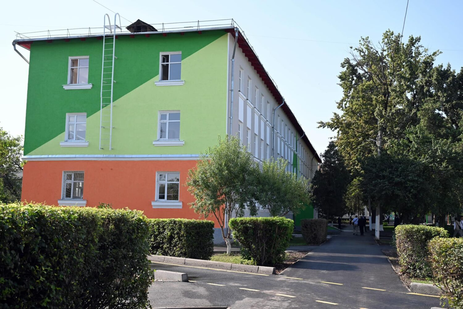 ЖАңЫЛАНГАН ЖАТАК МЕКТЕП