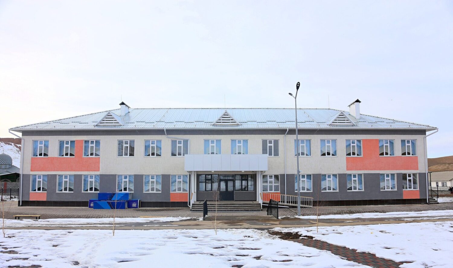 150 ОРУНДУУ МЕКТЕПТИН КУРУЛУШУ АЯКТАДЫ