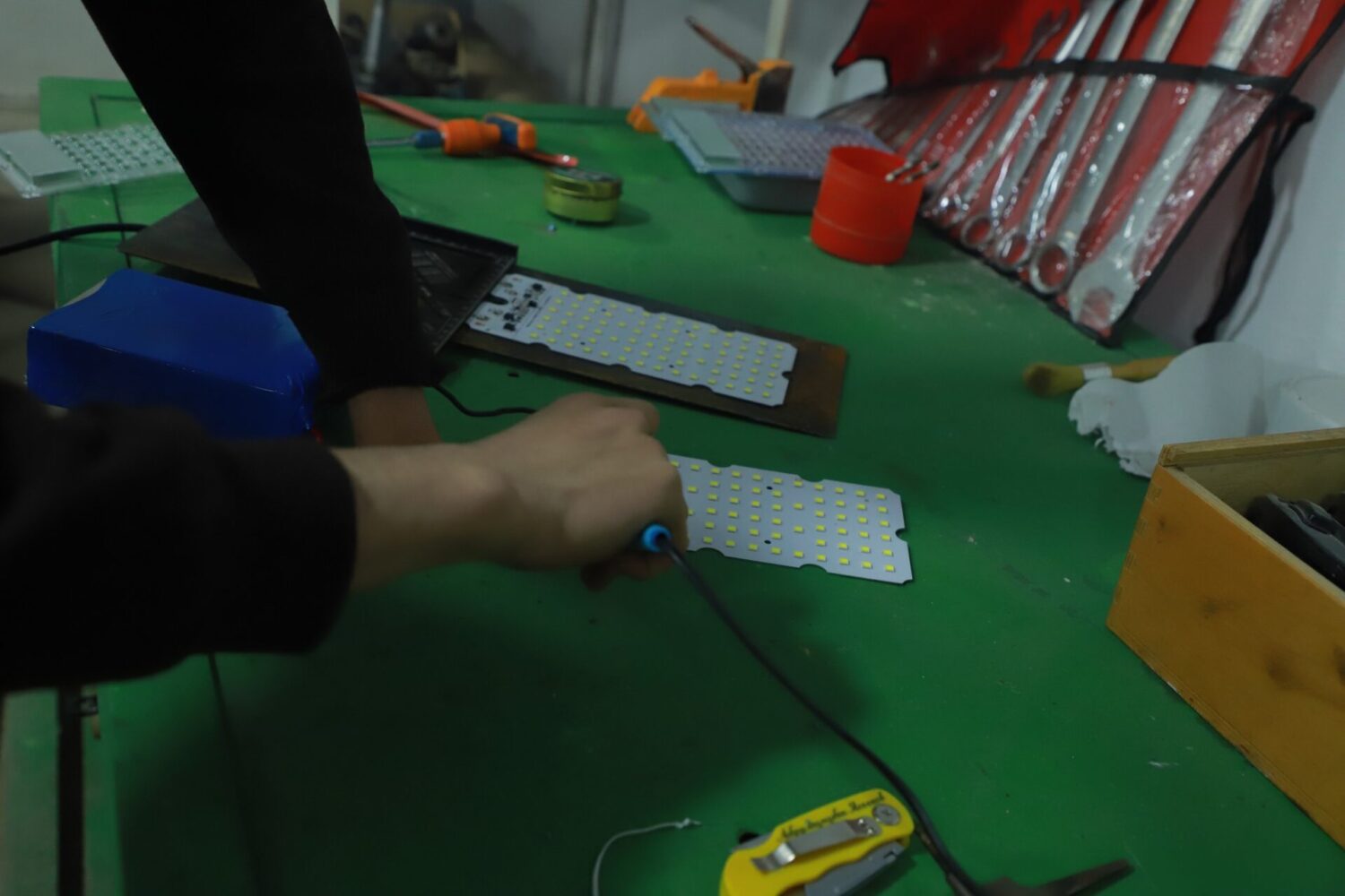 ОШТУ ҮНӨМДҮҮ ТҮНКҮ ЧЫРАКТАРДЫ СУНУШТАЙТ