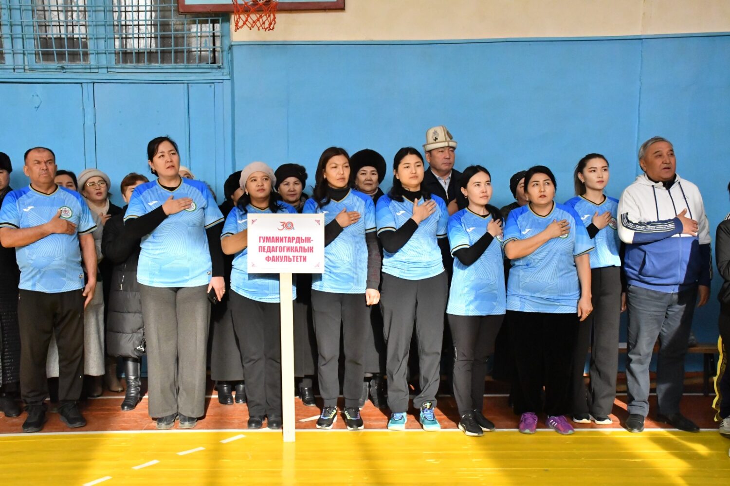 Окутуучулар күч сынашат