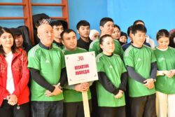 Окутуучулар күч сынашат