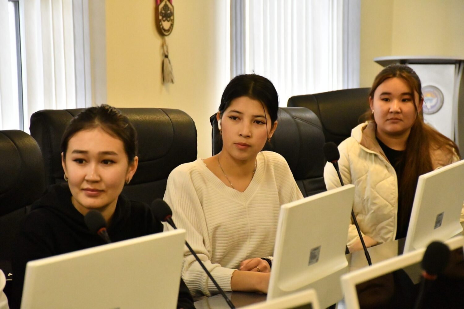 Андижандык студенттер КӨЭУда