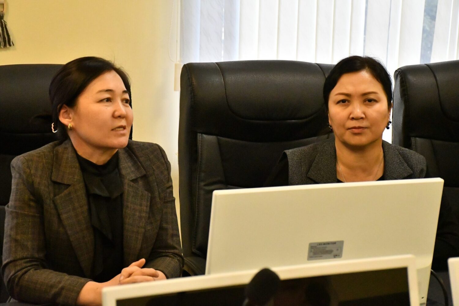 Андижандык студенттер КӨЭУда