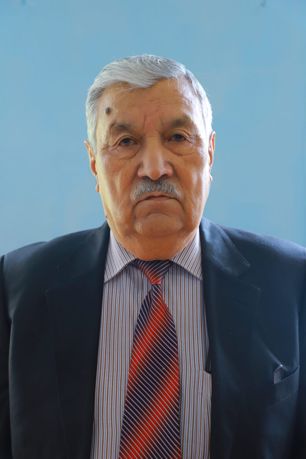 ПРОФЕССОР АДИЛЖАН МАРУФИЙ ДҮЙНӨДӨН КАЙТТЫ