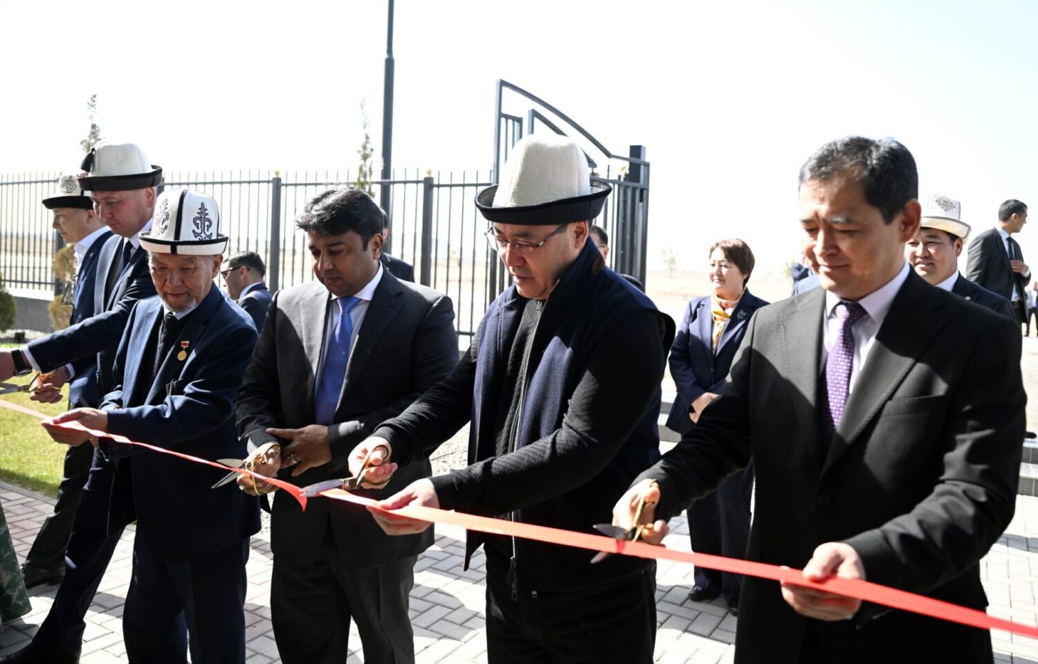 КММАнын окуу-дарылоо жана илимий комплекси ажонун катышуусунда ачылды