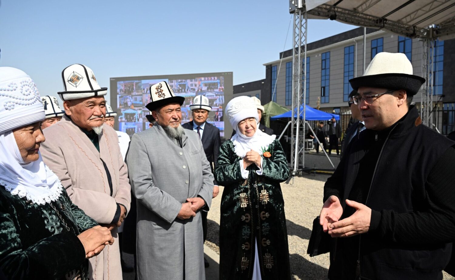 КММАнын окуу-дарылоо жана илимий комплекси ажонун катышуусунда ачылды