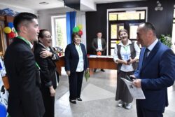 200 илимий баяндама окулду