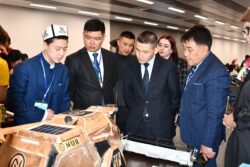 «БИЗ — XXI КЫЛЫМДЫН ИНТЕЛЛЕКТУАЛДАРЫ» ЭЛ АРАЛЫК ФОРУМ