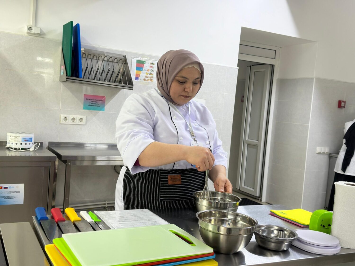 КЫРГЫЗСТАНДА ЭКИНЧИ УЛУТТУК WORLDSKILLS KYRGYZSTAN ЧЕМПИОНАТЫ СТАРТ АЛДЫ