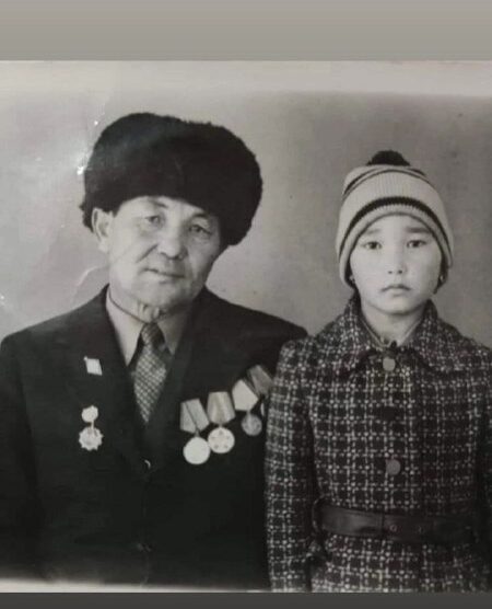 АТАМ БАСКАН ЖОЛ, МЕКЕН ҮЧҮН АРНАЛГАН ӨМҮР