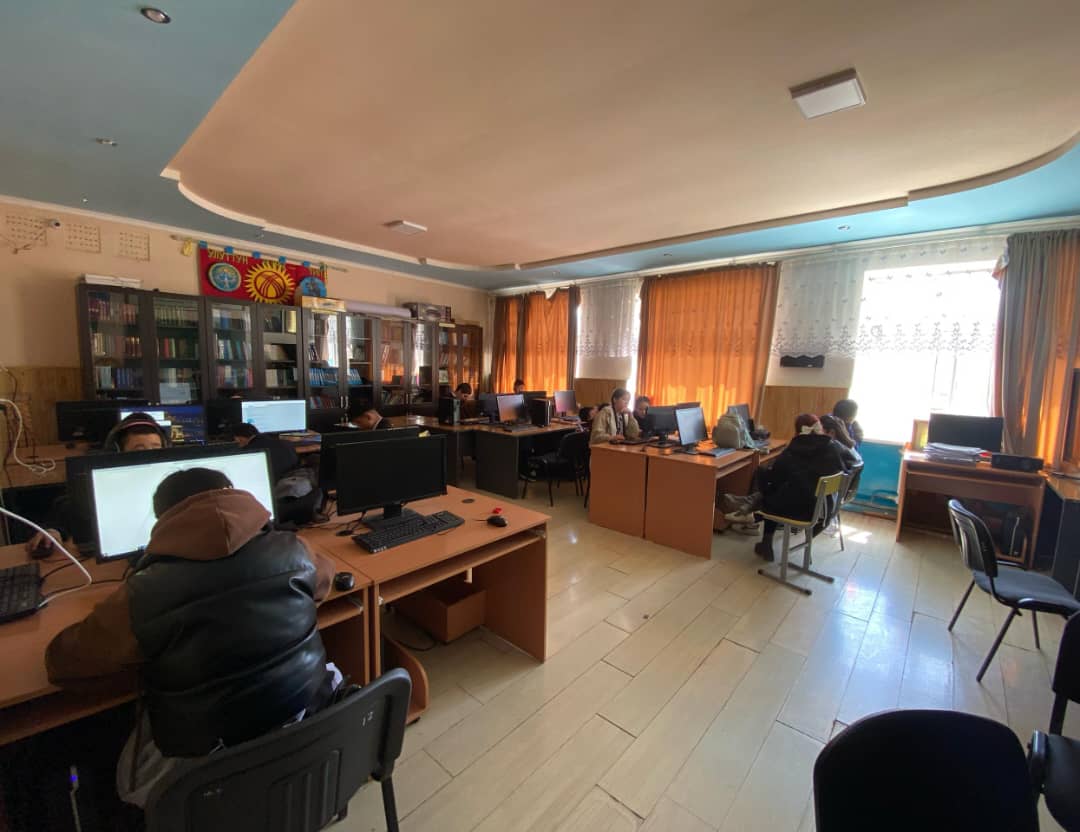 PISA-2025: АТ-БАШЫДА НЕГИЗГИ ИЗИЛДӨӨГӨ  99 ОКУУЧУ КАТЫШАТ