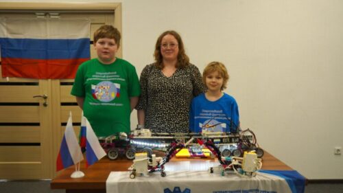 «АЛТЫН ТҮЙҮН»: ӨНҮГҮҮГӨ КАРАЙ ЖОЛ