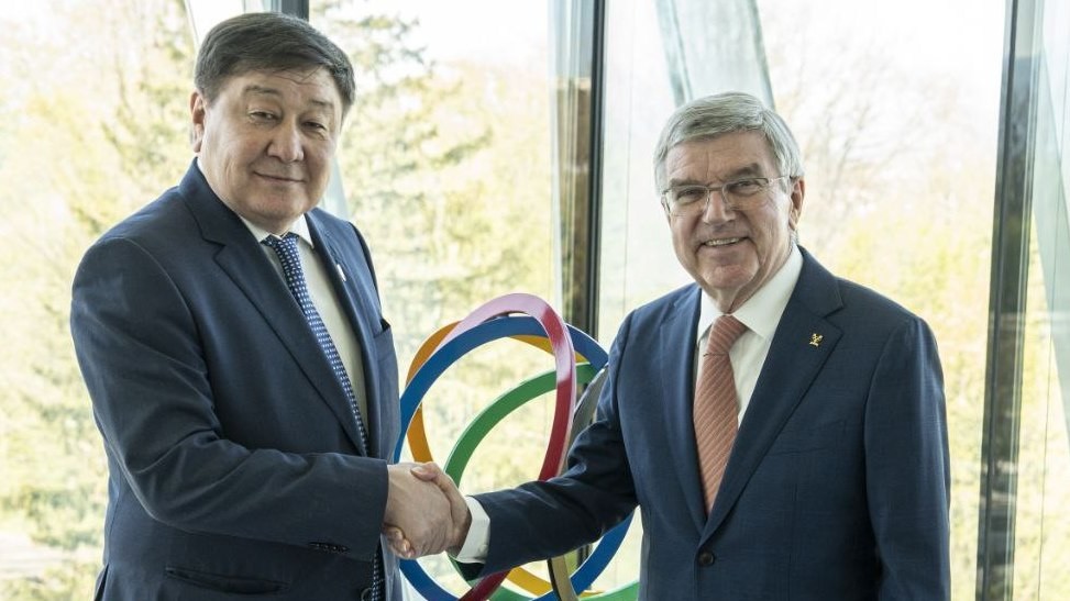 ЭОК ПРЕЗИДЕНТИ МЕНЕН УОК ЖЕТЕКЧИЛЕРИ ЖОЛУКТУ