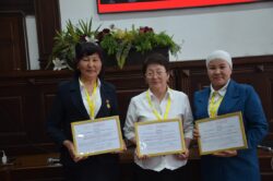 МУГАЛИМДЕРДИН ЧЫГАРМАЧЫЛЫК ЧАБЫТЫН КӨКӨЛӨТКӨН СЫНАК